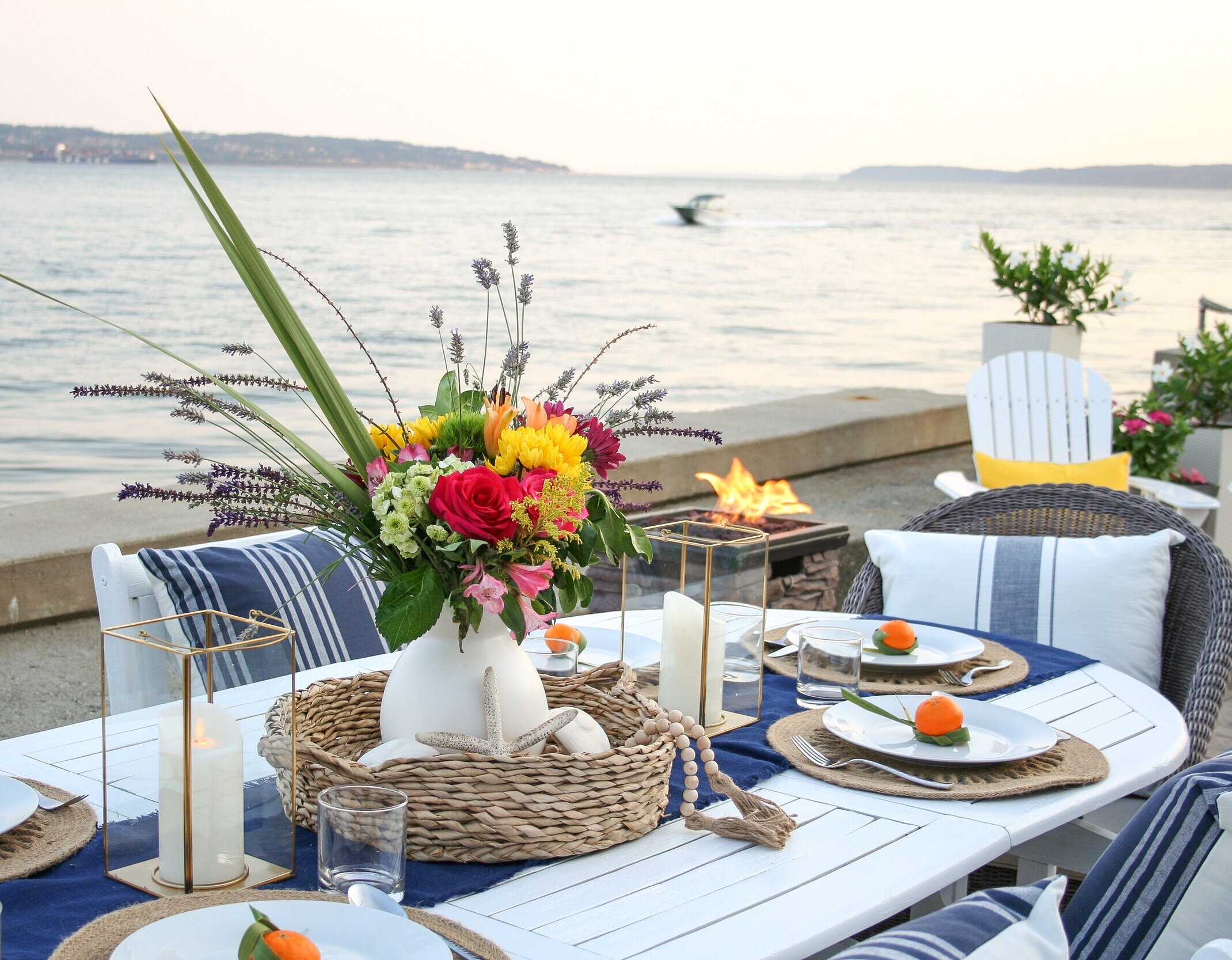 C Shack's breathtaking seaside location is what sets it apart as the best family-friendly restaurant in Kleinmond C Shack's breathtaking seaside location is what sets it apart as the best family-friendly restaurant in Kleinmond
